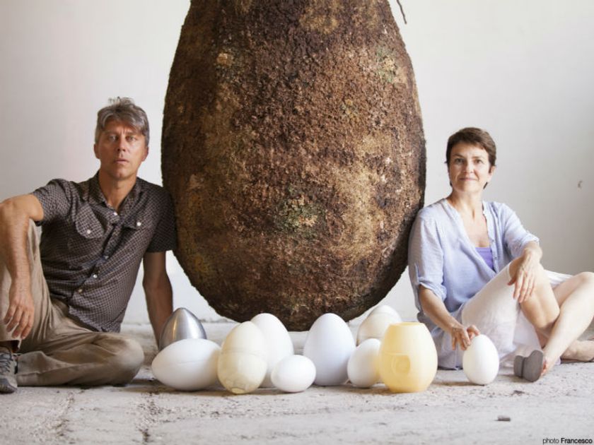 Biodegrading Corpse Biodegradable urns, organic burial pods and promession | Funeral Guide